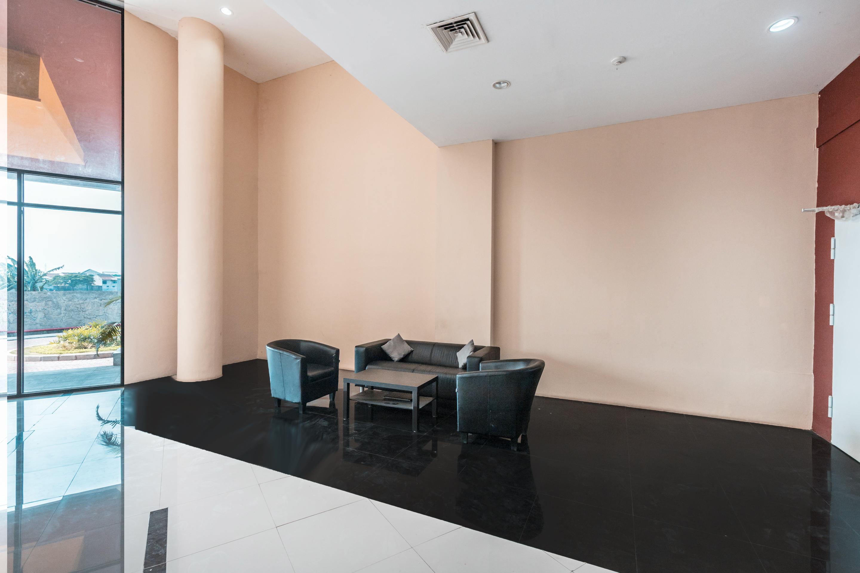 Oyo Flagship 766 Prima Orchard Hotel Bekasi Bagian luar foto